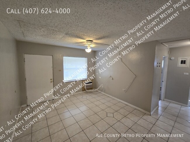 Building Photo - Affordable Orlando 2 Bedroom Duplex