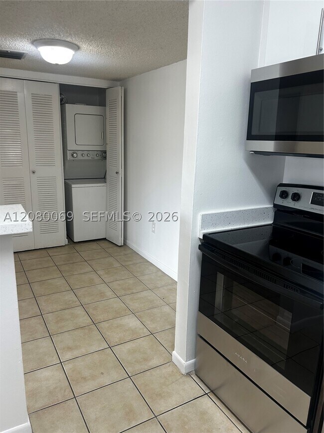 Building Photo - 7180 NW 179th St