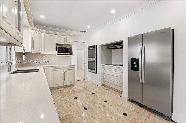 Building Photo - 9365 SW 142nd St