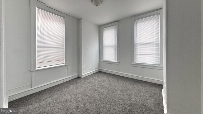 Building Photo - 56 N Dewey St