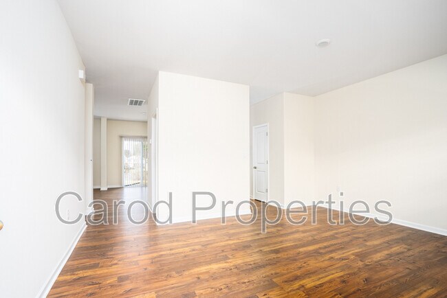 Building Photo - 5015 Concho Rd
