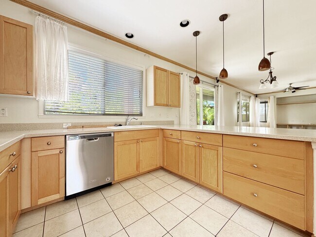 Building Photo - Spacious Ewa Beach Home with Central A/C