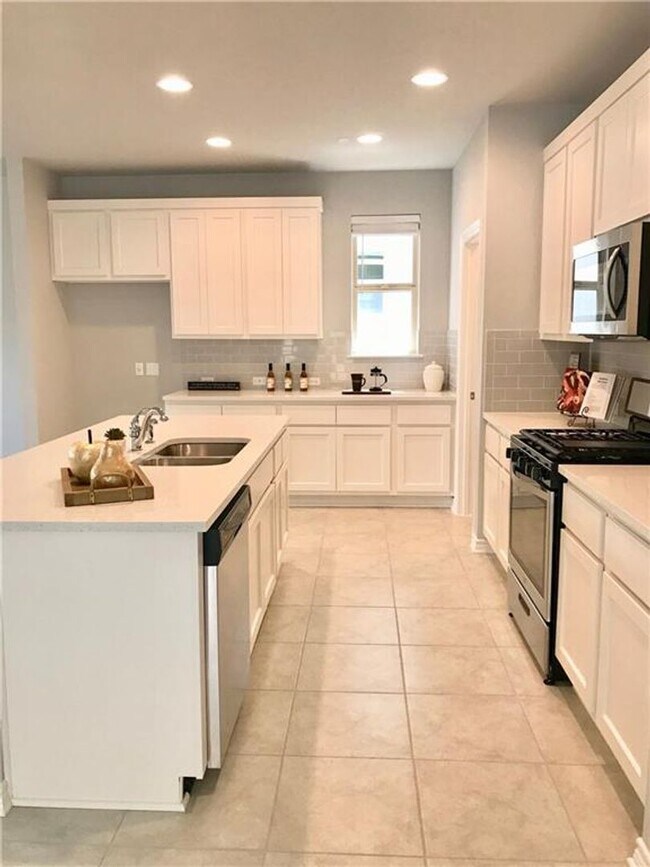 Building Photo - Leander 4-Bedroom/2-Bath in the Alterra Community