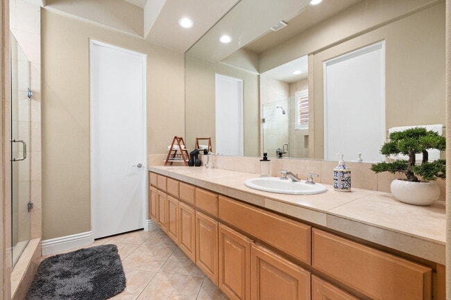 Building Photo - 49430 Montana Way