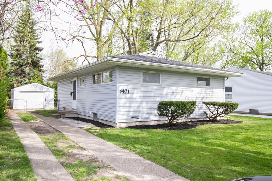 Primary Photo - 1421 Pennelwood Dr