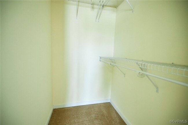 Building Photo - 444 Kingscote Ln