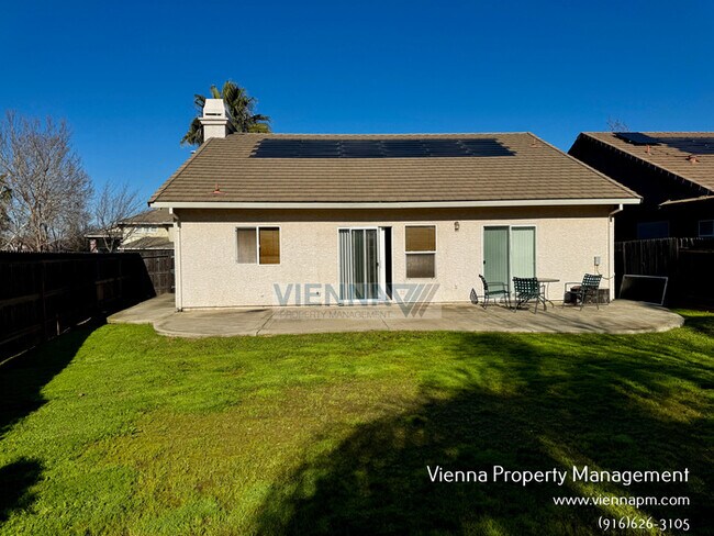 Building Photo - 1755 El Camino Verde Dr