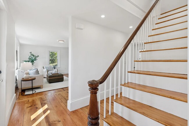 Building Photo - Modern Comfort Meets Country Charm in Cumberland