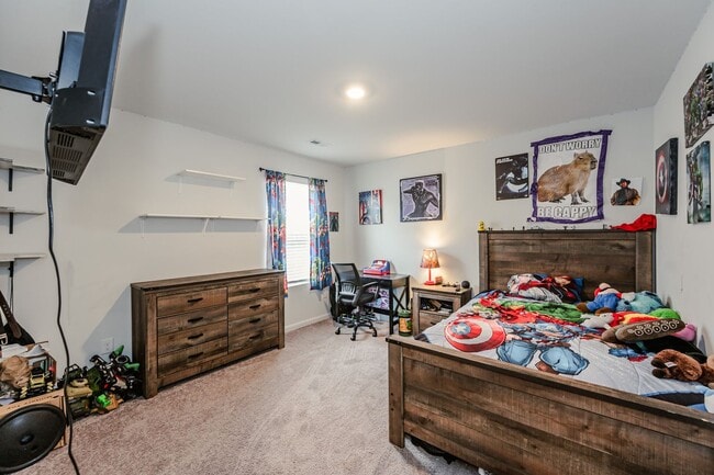 Building Photo - Beautiful Home in The Arbors!