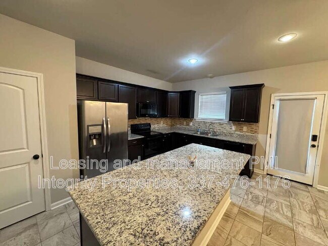 Building Photo - 406 Gray Birch Lp