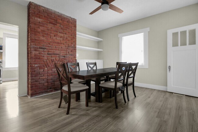 Building Photo - 570 Southwood Ave