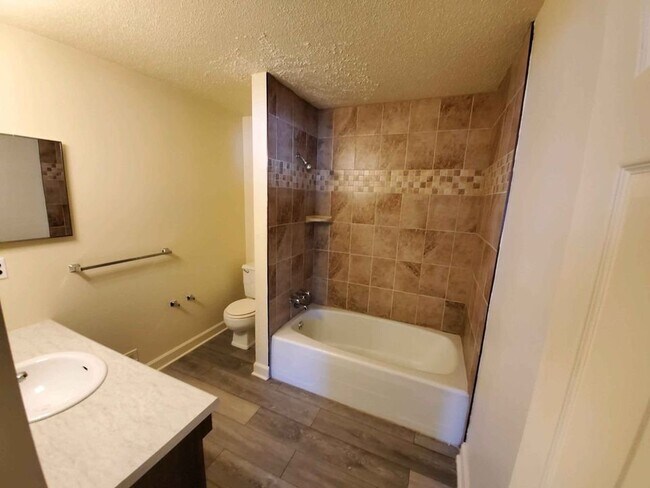 Building Photo - 22137 Huron River Dr