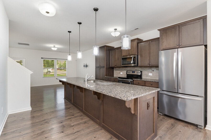 Building Photo - 40163 Crooked Stick Dr