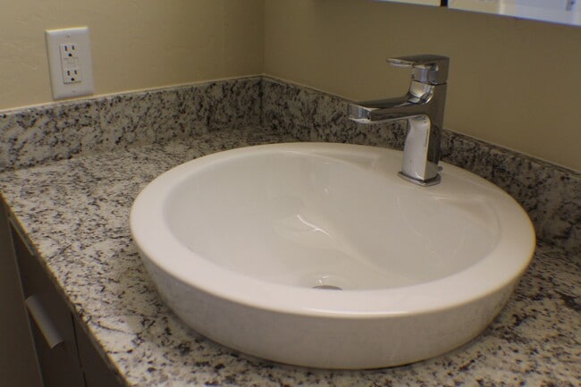 Building Photo - Bison Cove Unit A6