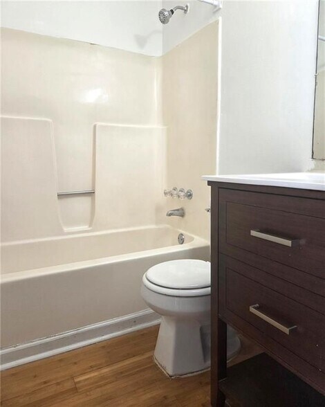 Building Photo - 115 Woodberry Ct