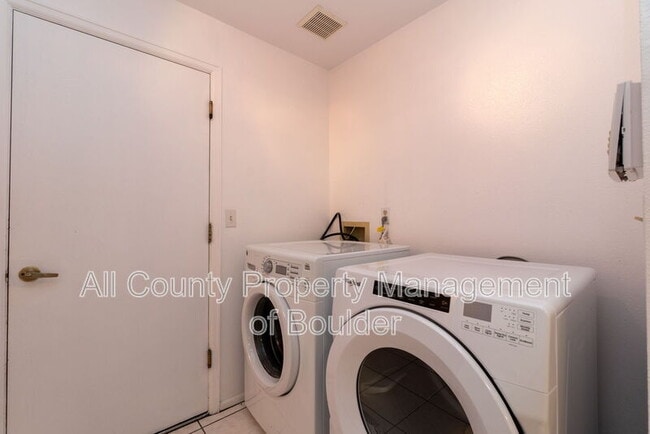 Building Photo - 5290 W 116th Ave