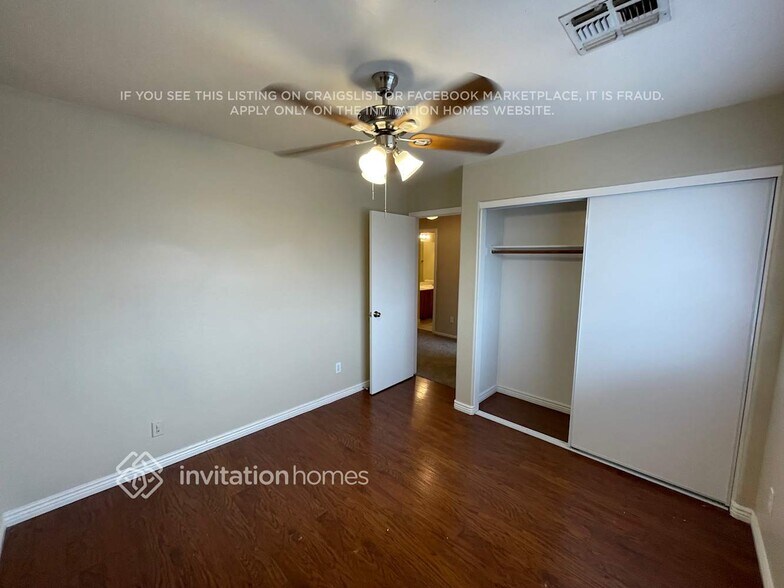 Building Photo - 10901 Hayward Ave