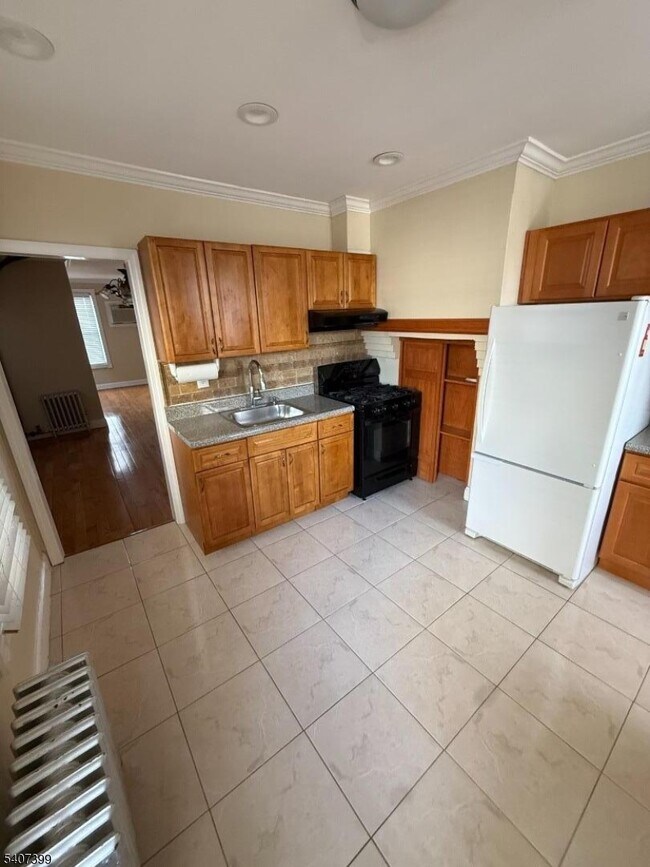 Building Photo - 28 Reid St