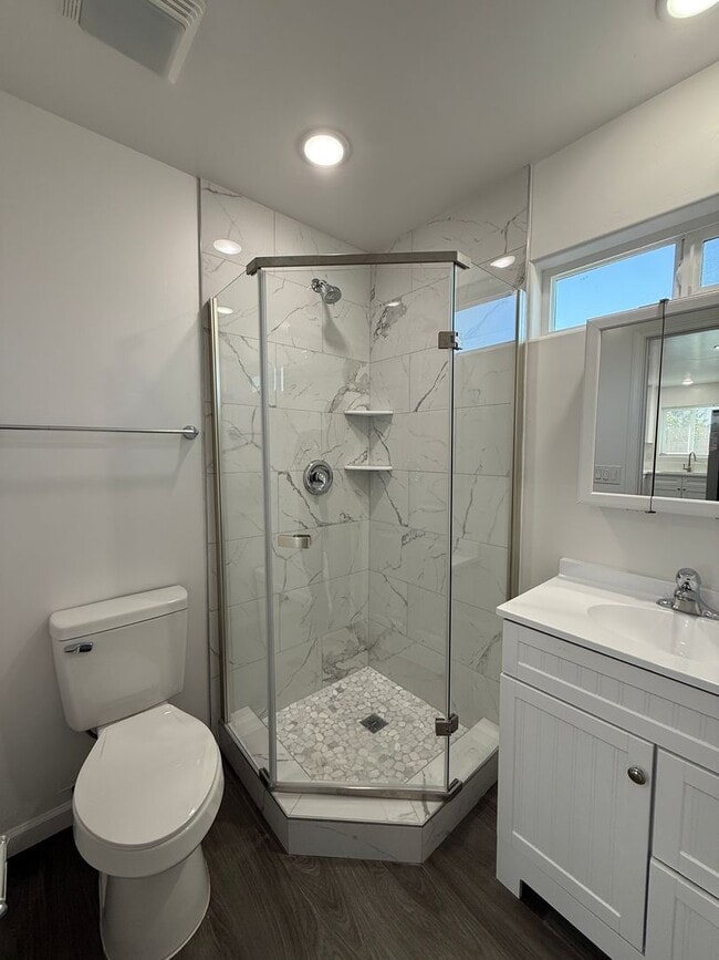 Building Photo - NE Newer Single Story Detached ADU on Cul-De-Sac Near Marian Hospital - All Basic Utilities Included