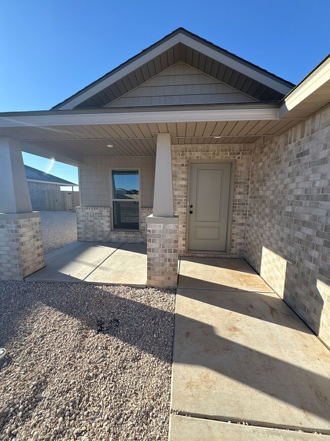 Building Photo - $500 off First Months Rent ask us how!! New, with great sunset views; 2168 Langfords' the home fo...