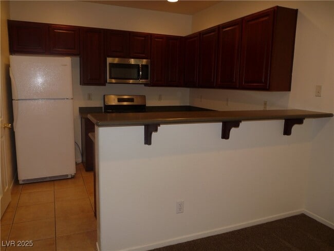 Building Photo - 7944 Crimson Point St