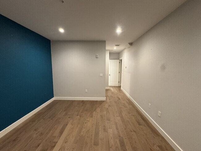 Building Photo - 9 Independence Ave