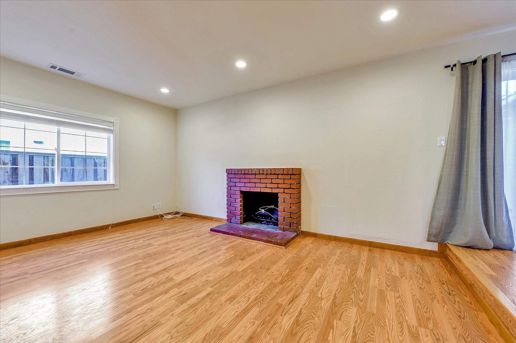 Building Photo - 2651 Poplarwood Way