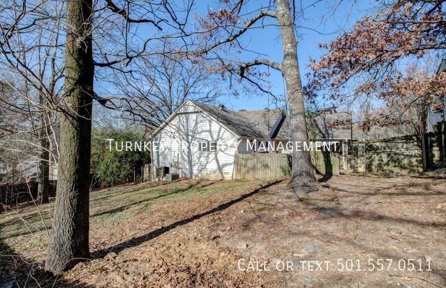 Building Photo - 11511 Cedar Springs Rd