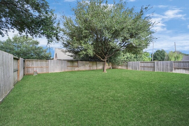 Building Photo - 16219 Field Haze Tr