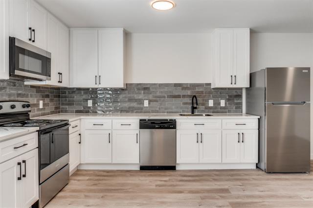 Building Photo - 5917 Gaston Ave