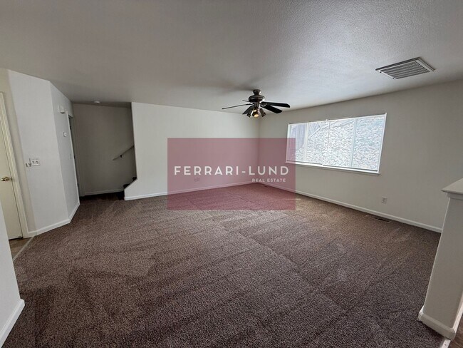 Building Photo - ??Located in Stead, with easy access to local amenities & parks - Kay DeAlba Property!!??