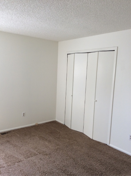 Building Photo - 942 Wakerobin Ln