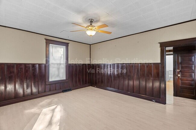 Building Photo - 409 Harrison Ave