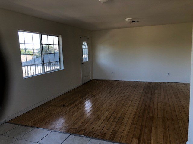 Building Photo - 4932 S Slauson Ave