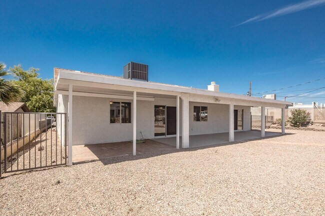 Building Photo - 3 Bedroom, 2.5 Bath, 2 Car Garage Home