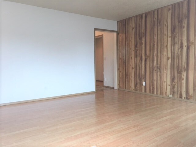 Building Photo - 5431 NE 16th Ave