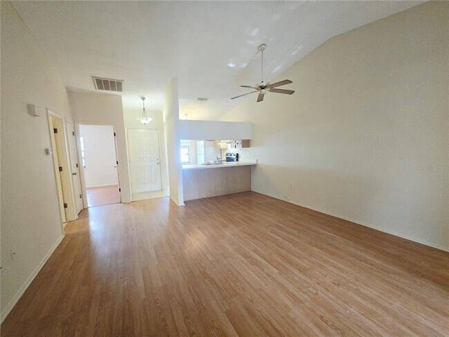 Building Photo - 6425 Drexel Dr