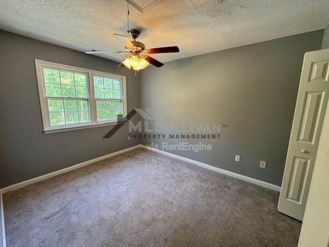 Building Photo - 120 Timber Ridge Dr