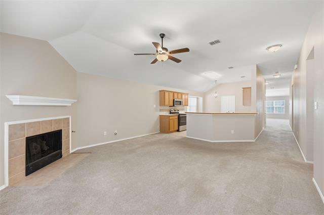 Building Photo - 3045 Meadowbrook Dr