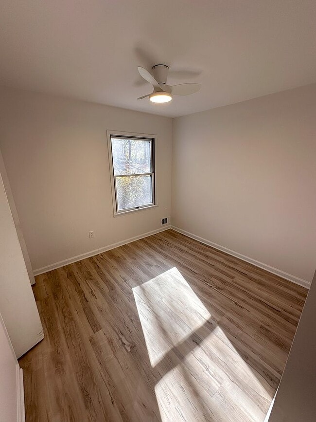 Building Photo - 842 Beatrice Pkwy