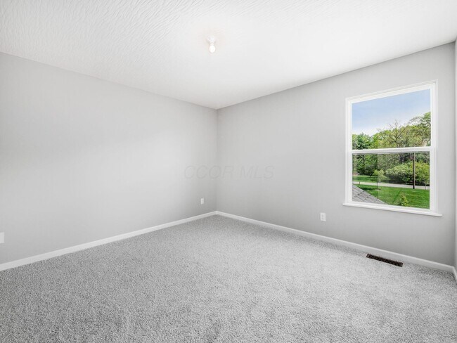 Building Photo - 37 Littondale Dr