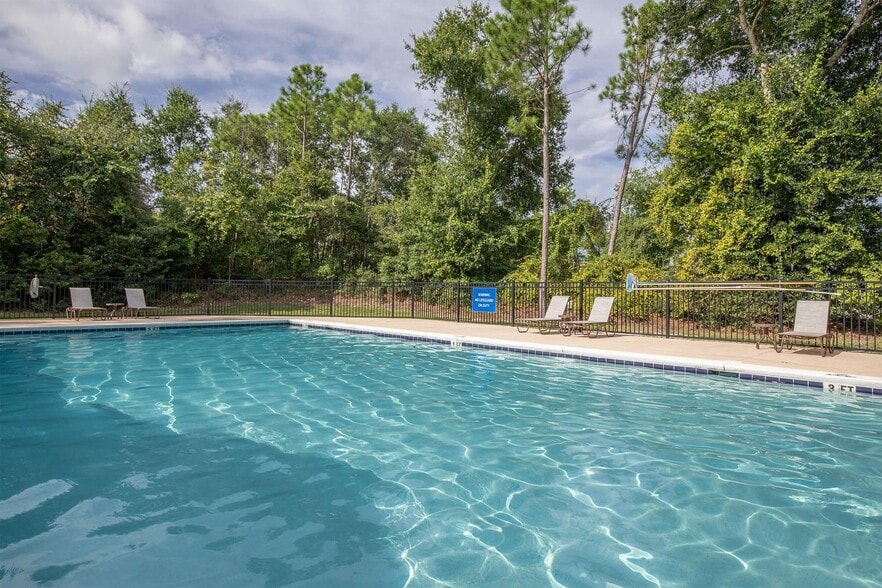 Building Photo - Summer Trace at Gulf Shores