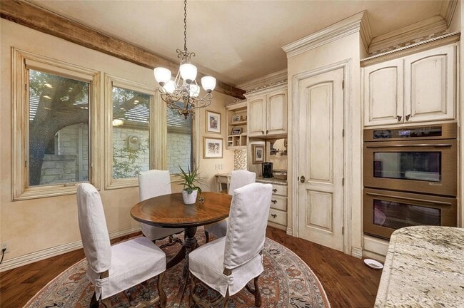 Building Photo - 2305 Barton Creek Blvd