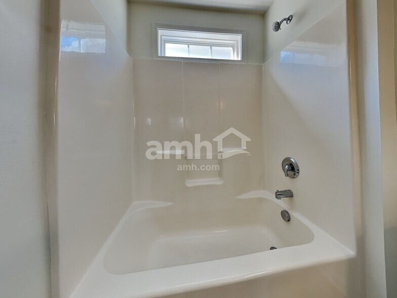 Building Photo - 8919 Cinder Ln