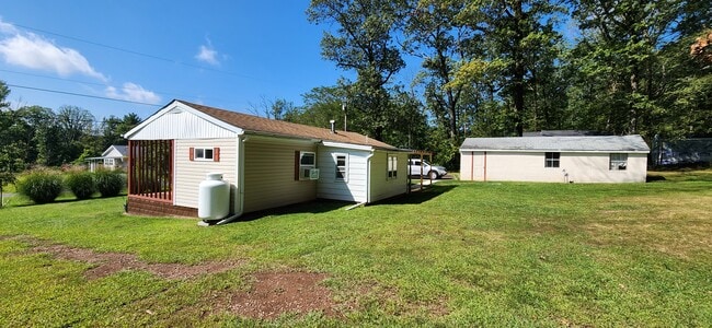 Building Photo - 1121 Nemeth Rd