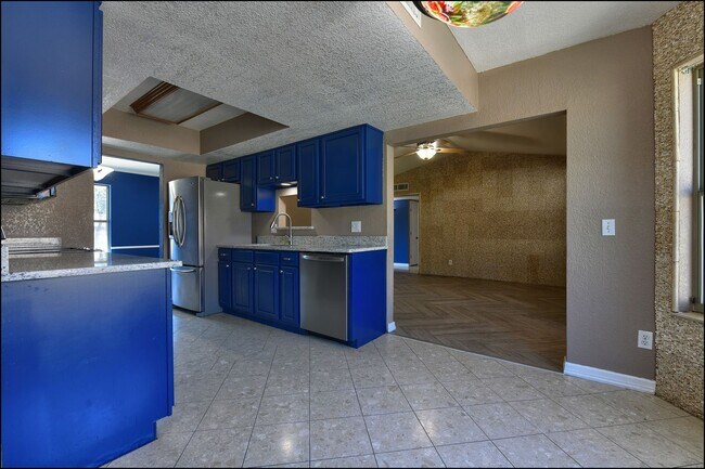 Building Photo - Coming Soon!