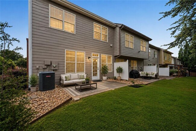 Building Photo - 100 Kasey Dr