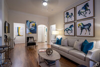 Building Photo - Limited Time Offer - 4 Weeks Free!