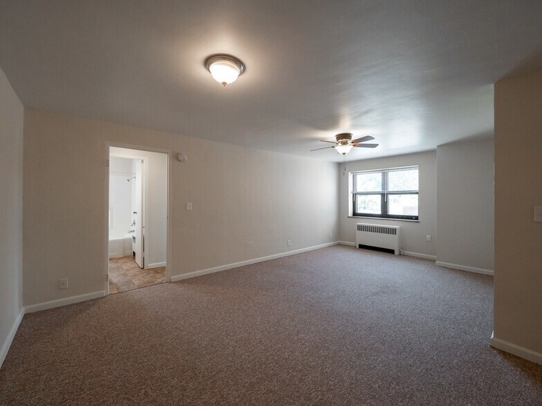 Tiffany Apartments 925 California Ave Pittsburgh PA 15202 Apartment