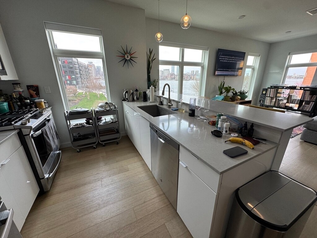 Building Photo - 1 Lisbon St